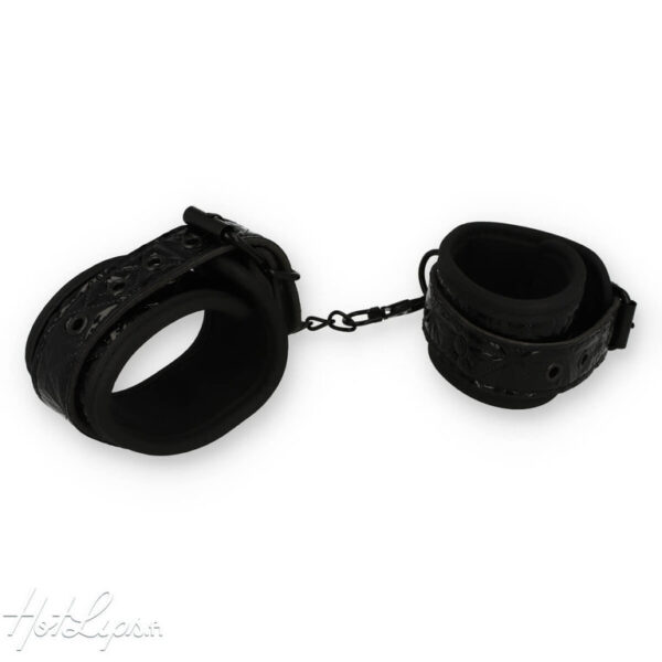 Mustat Fetish Jalkakahleet