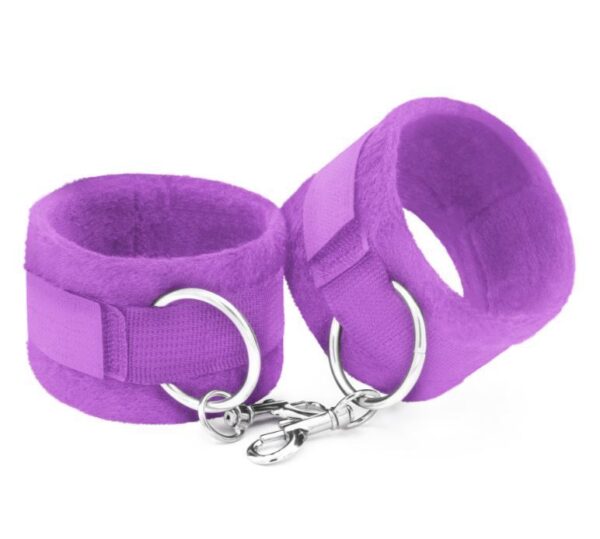 Tough Love Violetit kahleet